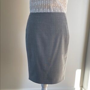 T Tahari Gray Knee-Length Pencil Skirt for Professional